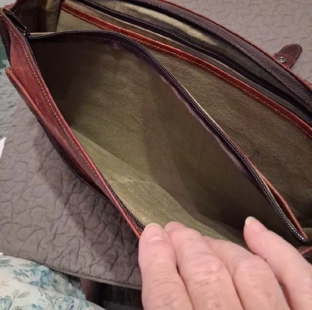 Saddle Bag Leather Crossbody Bag in Brown